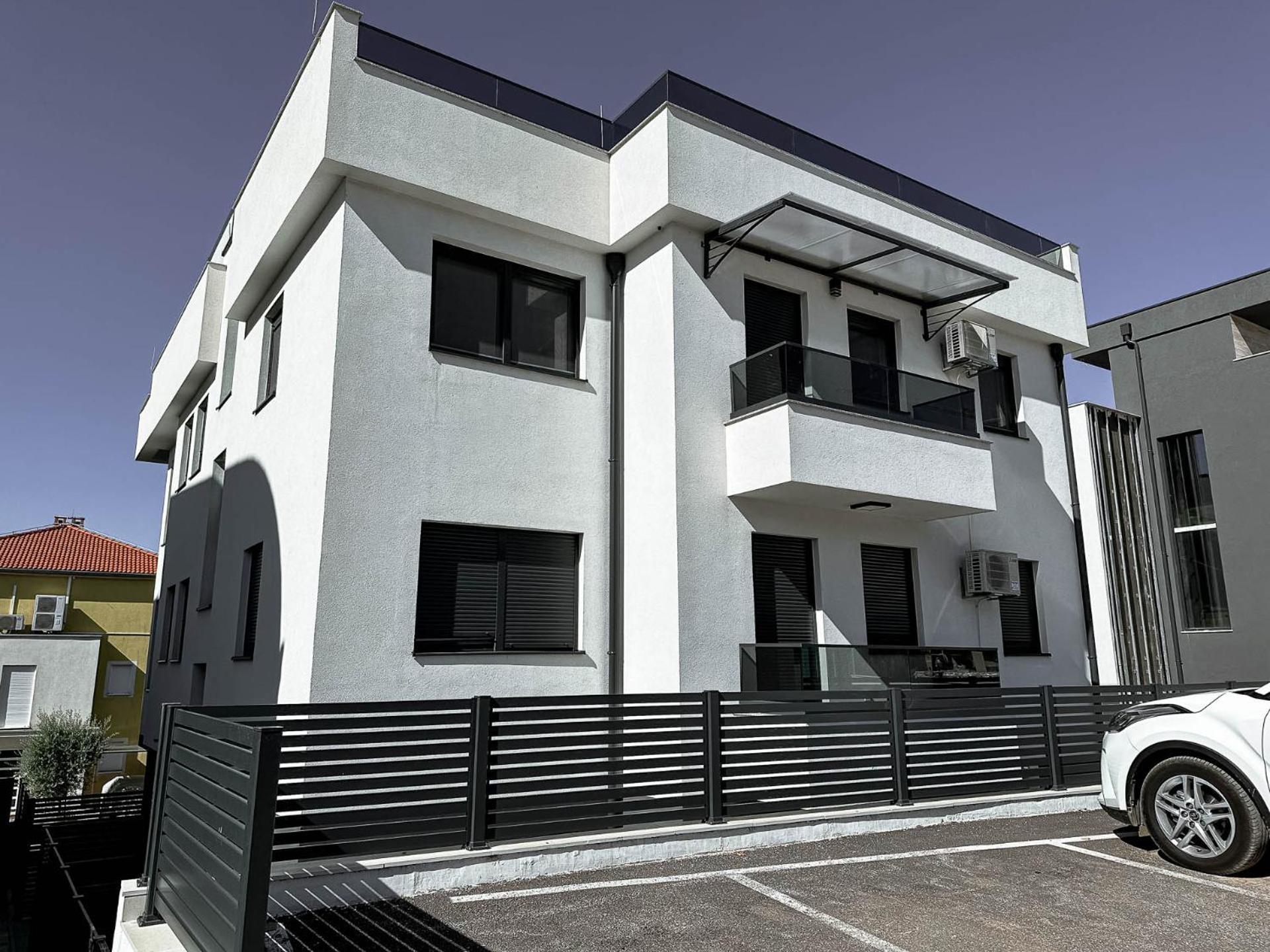 Brand New 2 Bed, 1 Bath Condo Zara Esterno foto