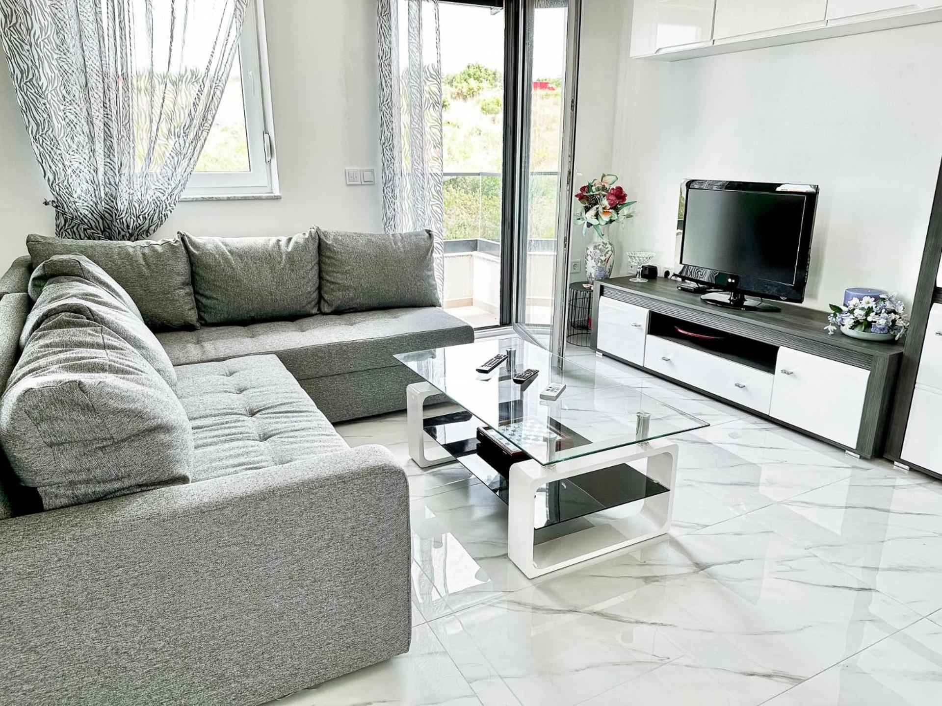 Brand New 2 Bed, 1 Bath Condo Zara Esterno foto